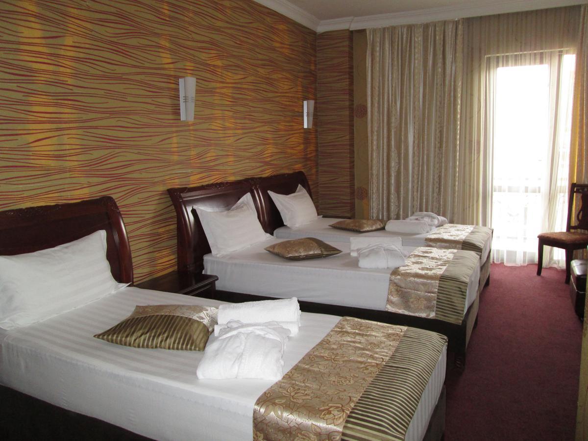Hotel Vanilla Batumi Esterno foto