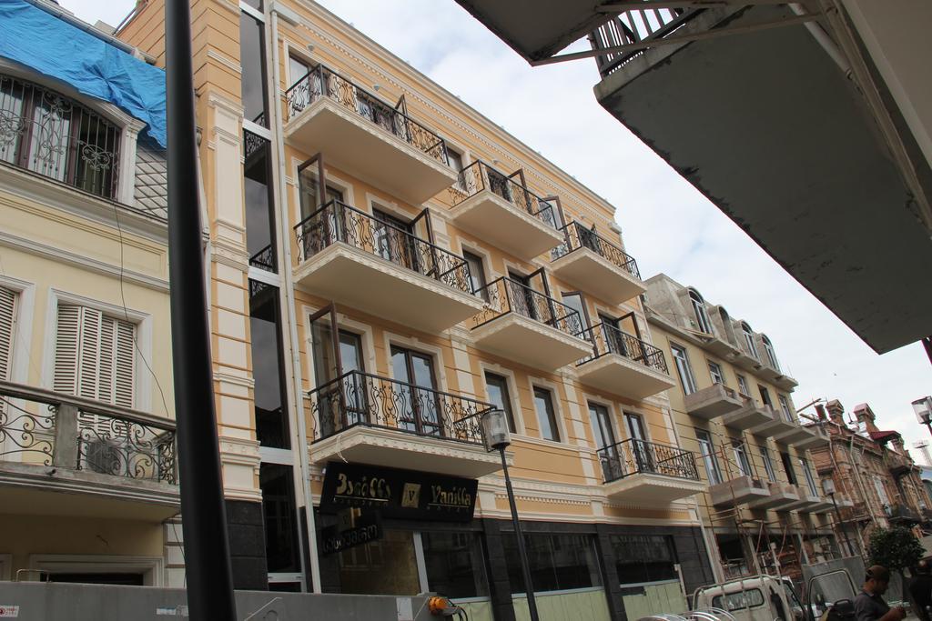 Hotel Vanilla Batumi Esterno foto